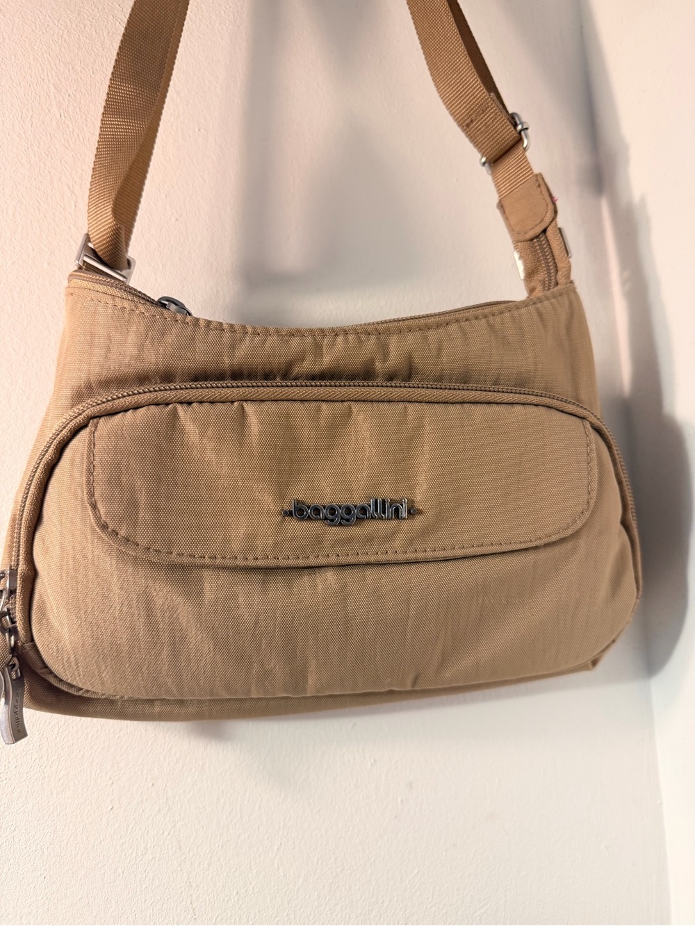 Baggallini Beige/Tan Everyday Crossbody with Front Flap Pocket